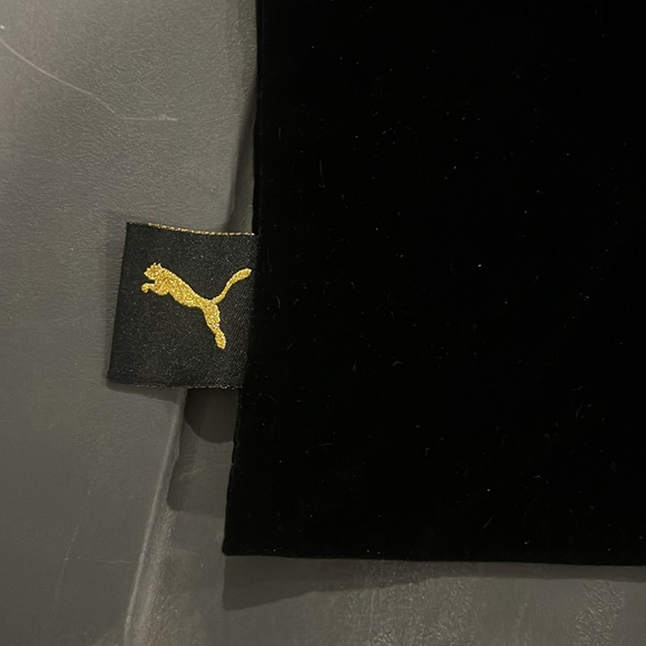 Fenty Puma Rhianna Black Velvet Dust Cover Bag - Picture 3 of 3